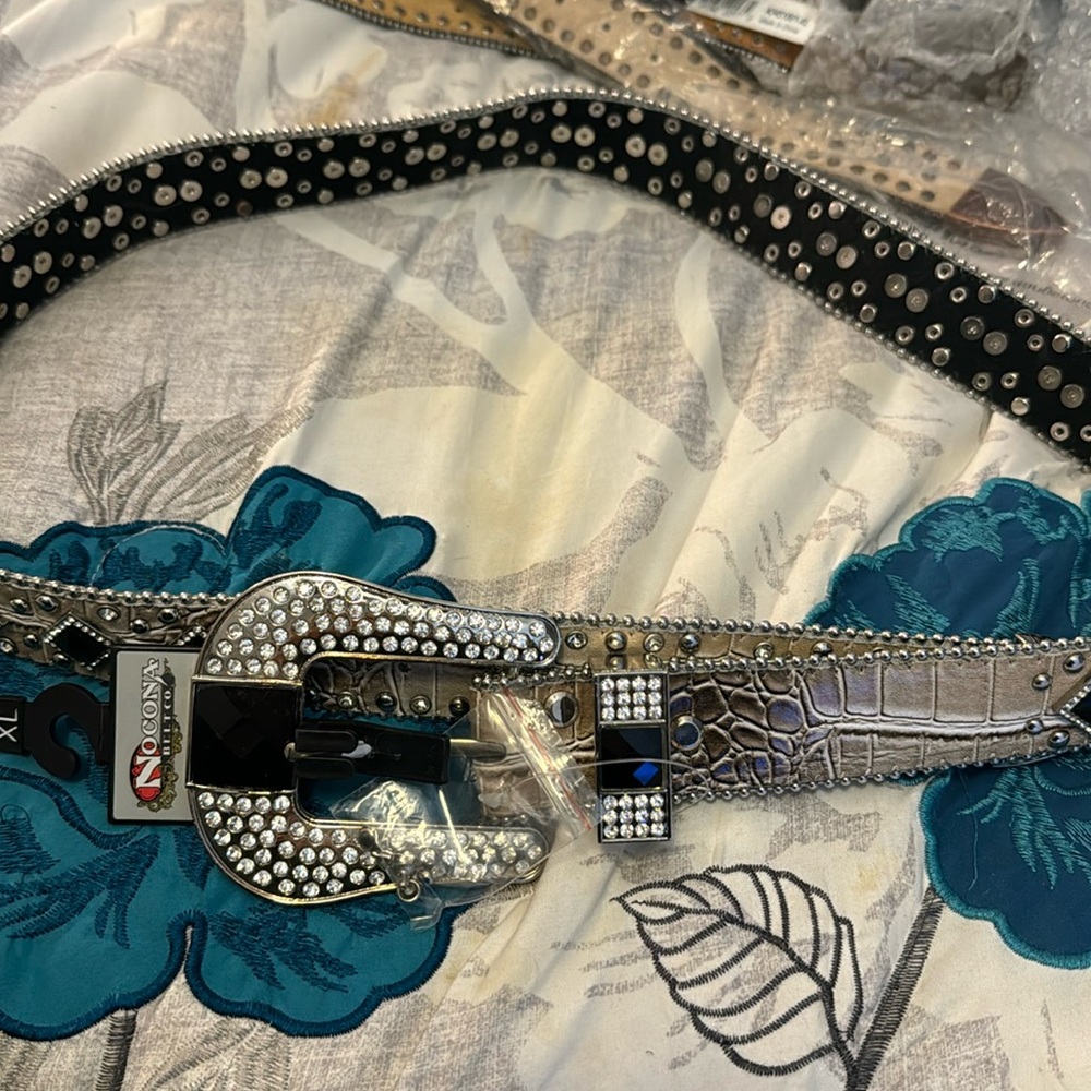 New with tags.  Bling Belt.  Size Xl